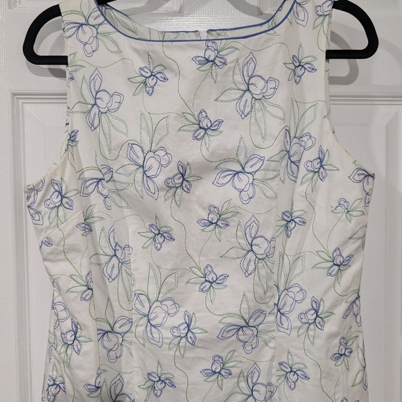 Amanda Smith White, Blue & Green Floral Embroidered Sleeveless Dress in Size 14 - Picture 5 of 9